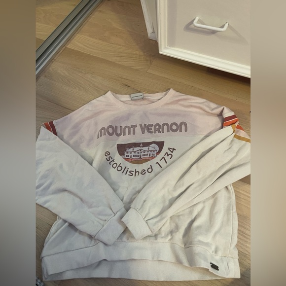 Mt. Vernon sweater - Picture 5 of 6